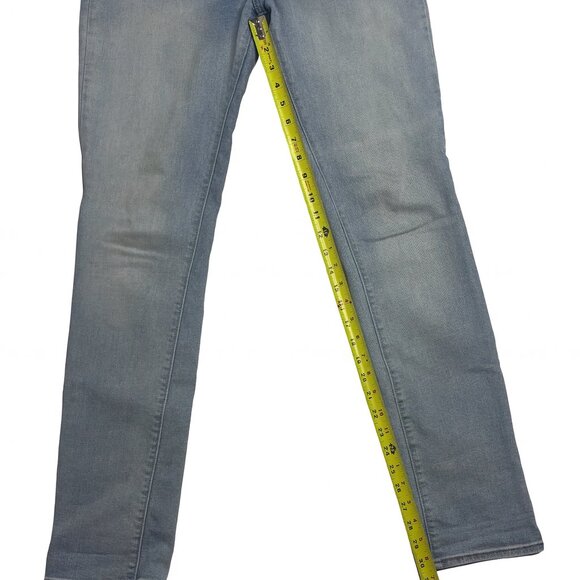 Levi's Mid Rise Slim Jeans Bold Curve Light Wash Size 6 Women's EUC - Picture 4 of 9